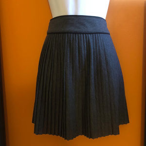 Pleated grey flannel skirt w/ piping, school girl